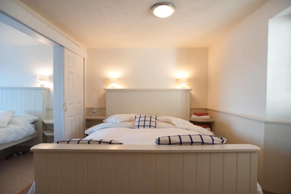 The Cricket Inn Beesands Exteriör bild
